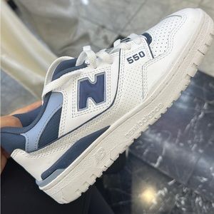 New Balance 550